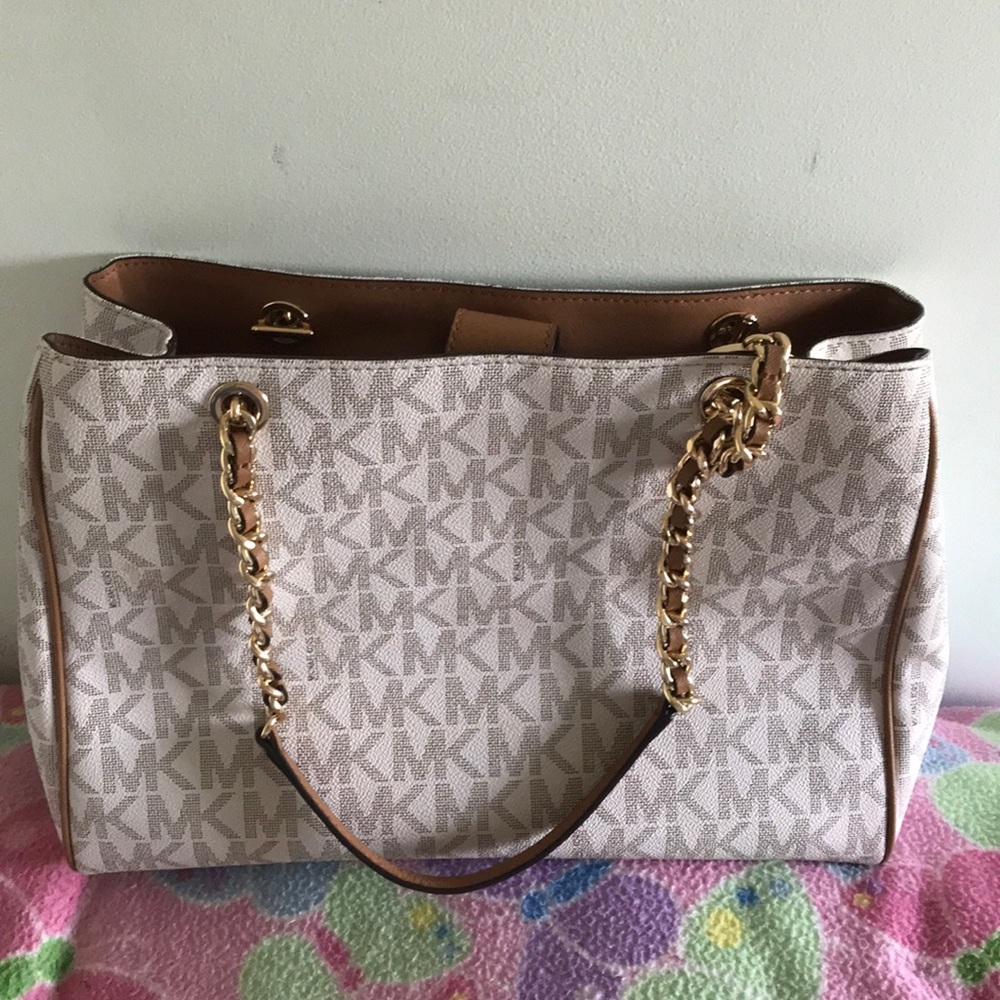 Michael Kors bag